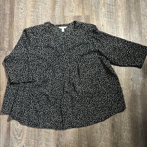 Croft & Barrow Black with Cream Pattern Blouse